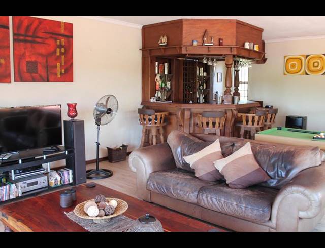 4 BEDROOM HOUSE FOR SALE IN MARAIS STEYN PARK